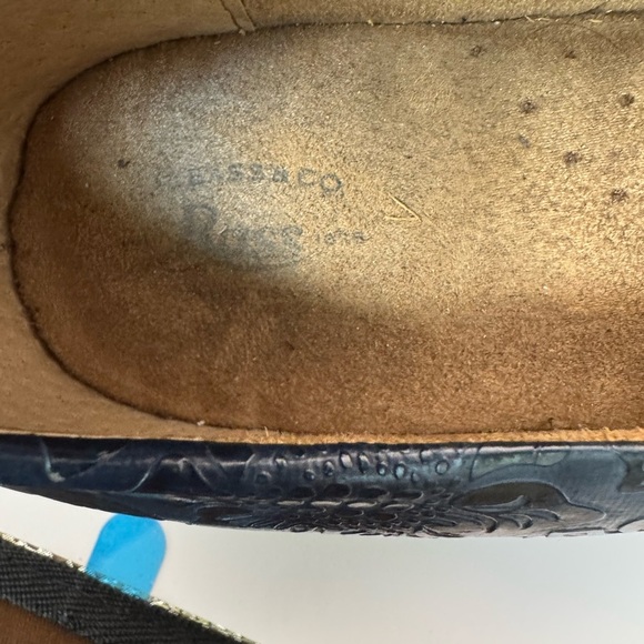 BASS Sheena Tooled Textured Paisley Slip On Blue Shoes Clogs Women's Size 9.5 - Picture 12 of 14